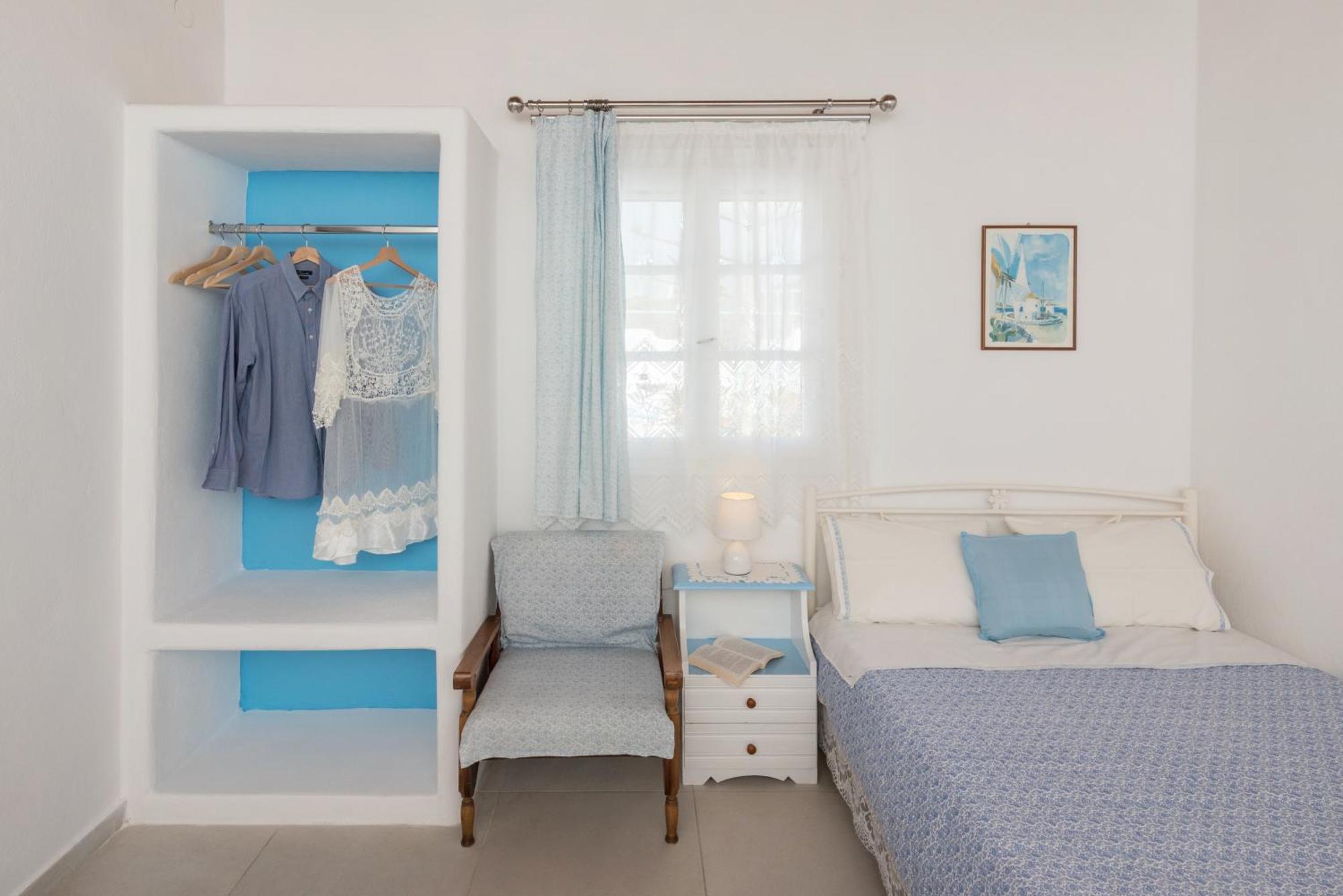 Sarantis Suites & Apartments Provatas Eksteriør billede