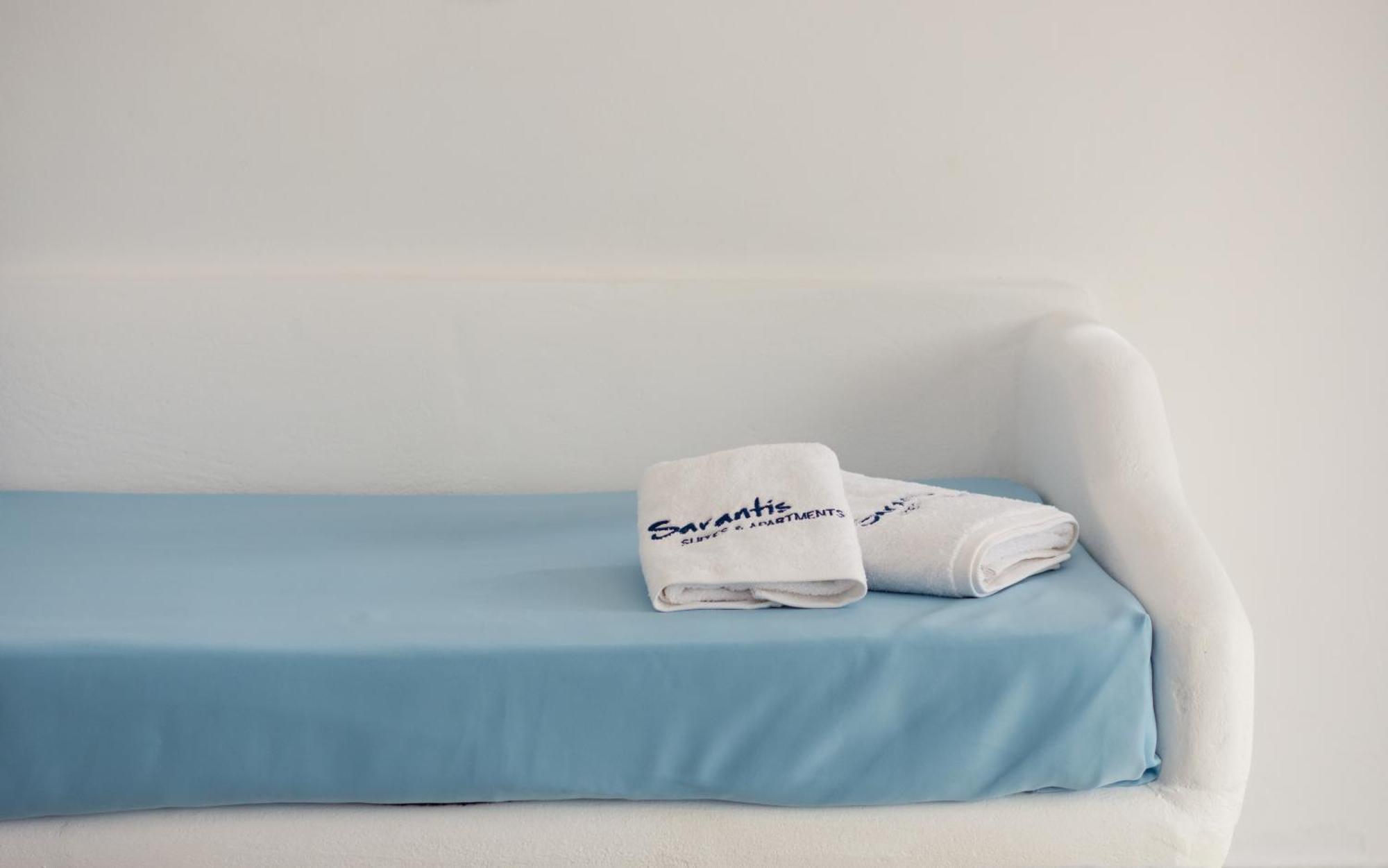 Sarantis Suites & Apartments Provatas Eksteriør billede