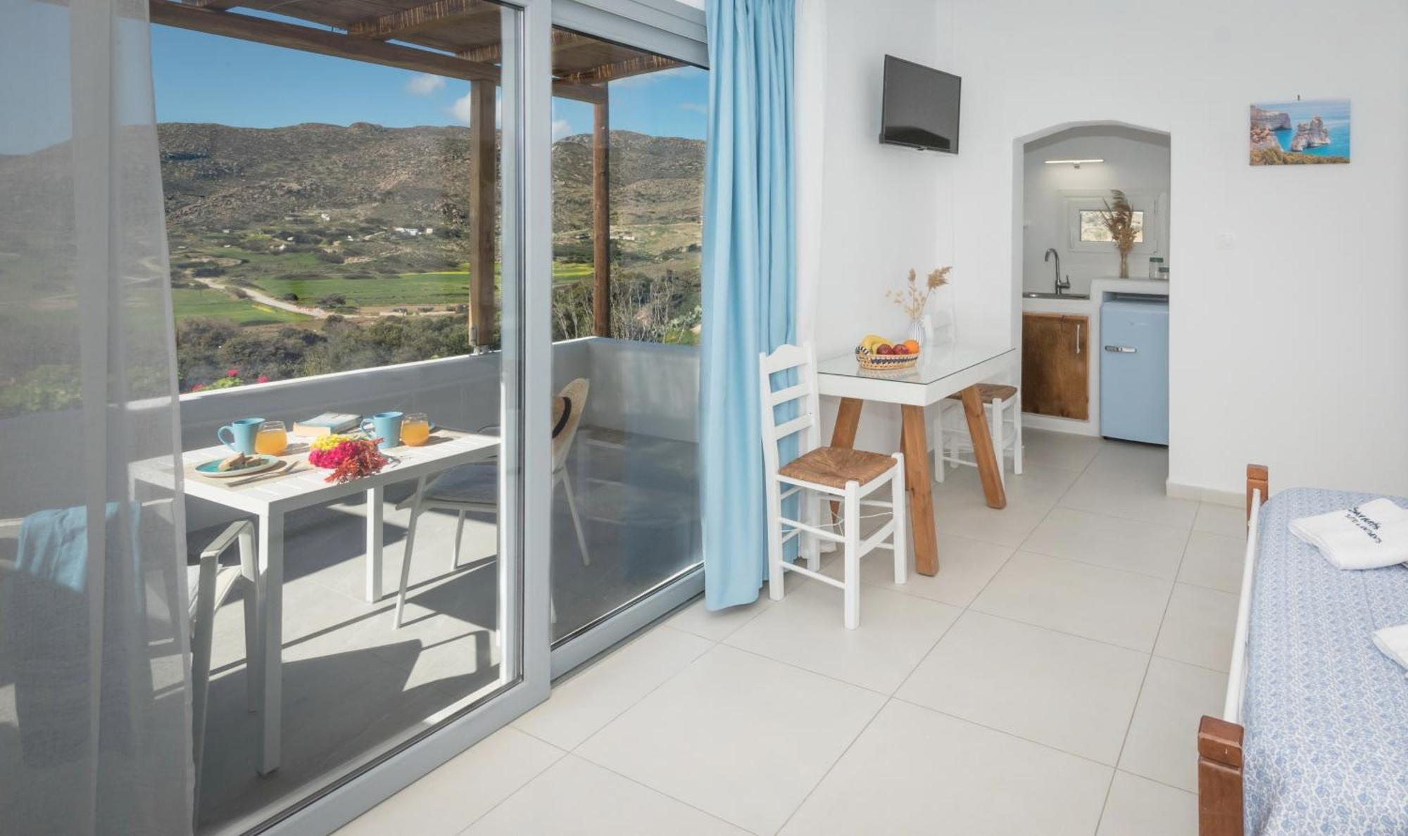Sarantis Suites & Apartments Provatas Eksteriør billede